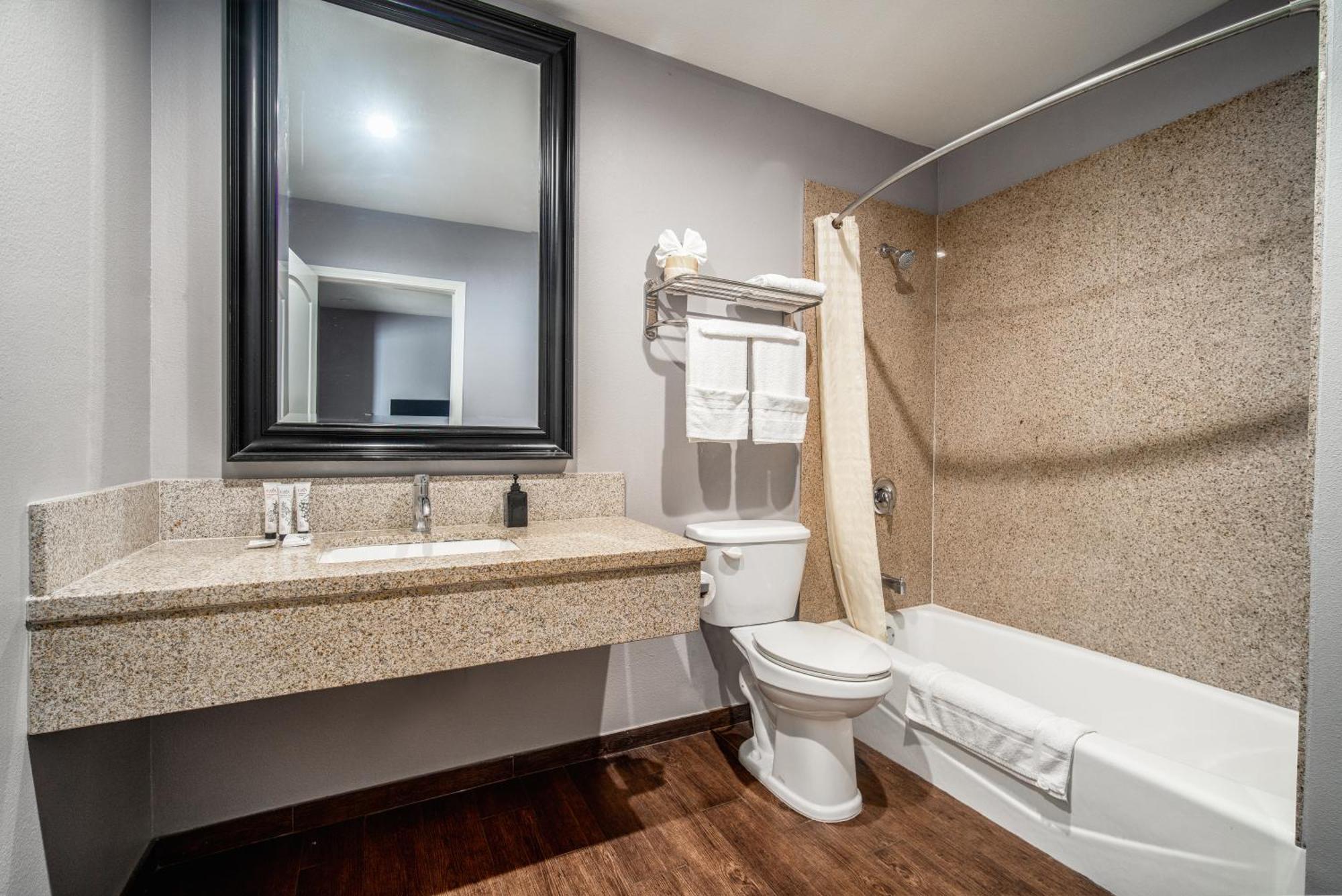 Lyfe Inn & Suites By Aga - Lax Airport Inglewood Buitenkant foto