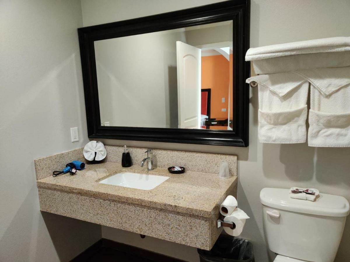Lyfe Inn & Suites By Aga - Lax Airport Inglewood Buitenkant foto